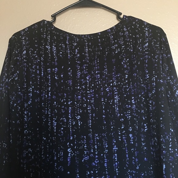 Simply Vera Plus Women’s Black & Purple Mixed Pattern Layered Ruffled Blouse - Picture 6 of 13